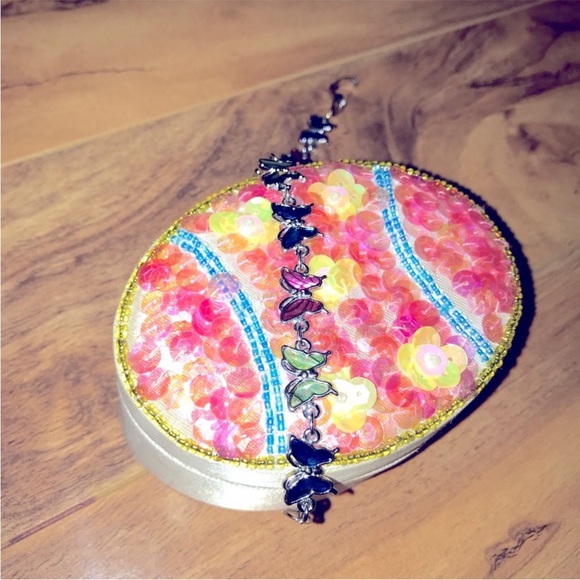 BNWT Y2k pastel colorful butterfly bracelet ๐ฆ - Picture 2 of 7